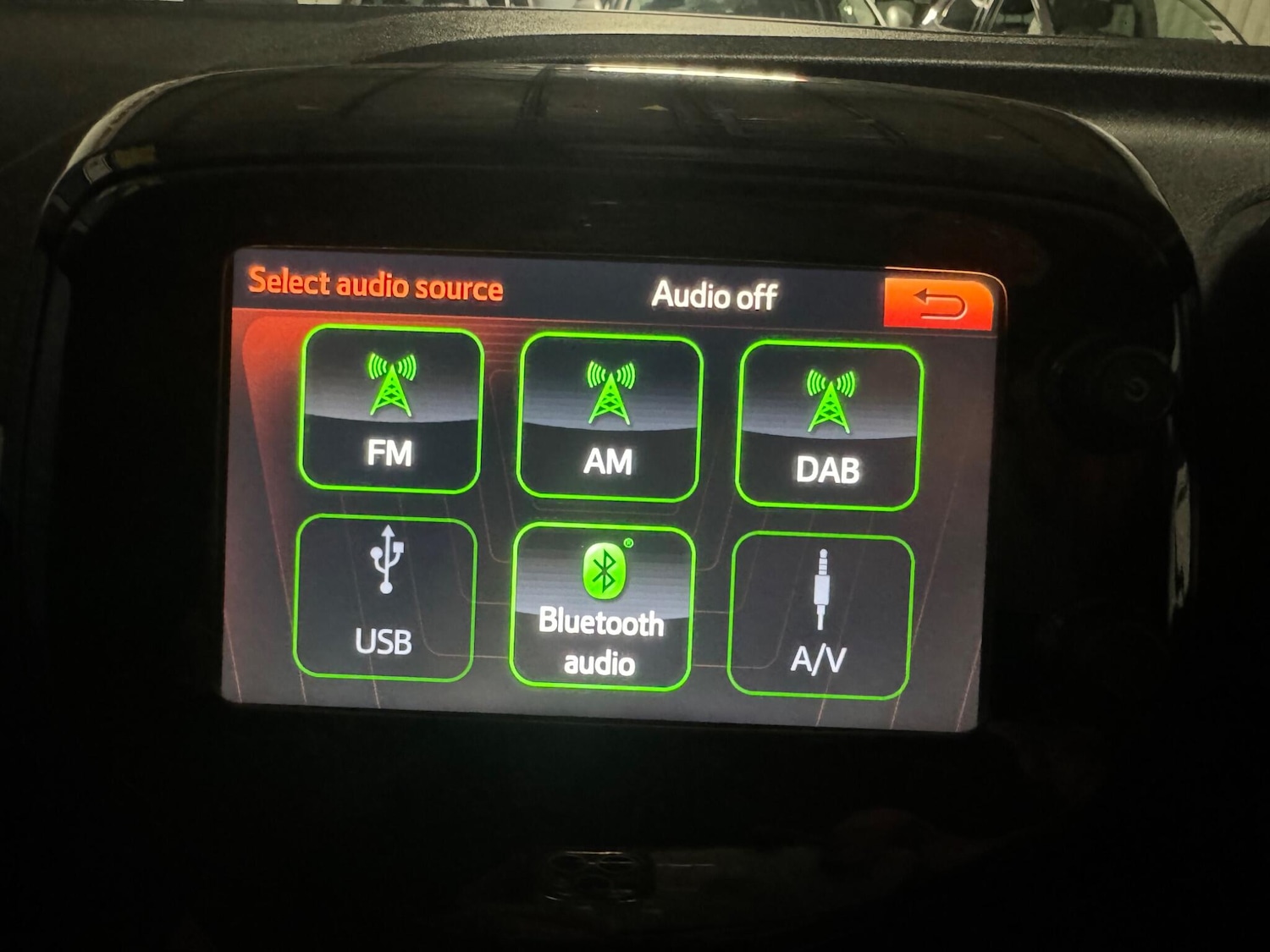 Used Peugeot 108 2014 for sale - 77162937: Photo 22