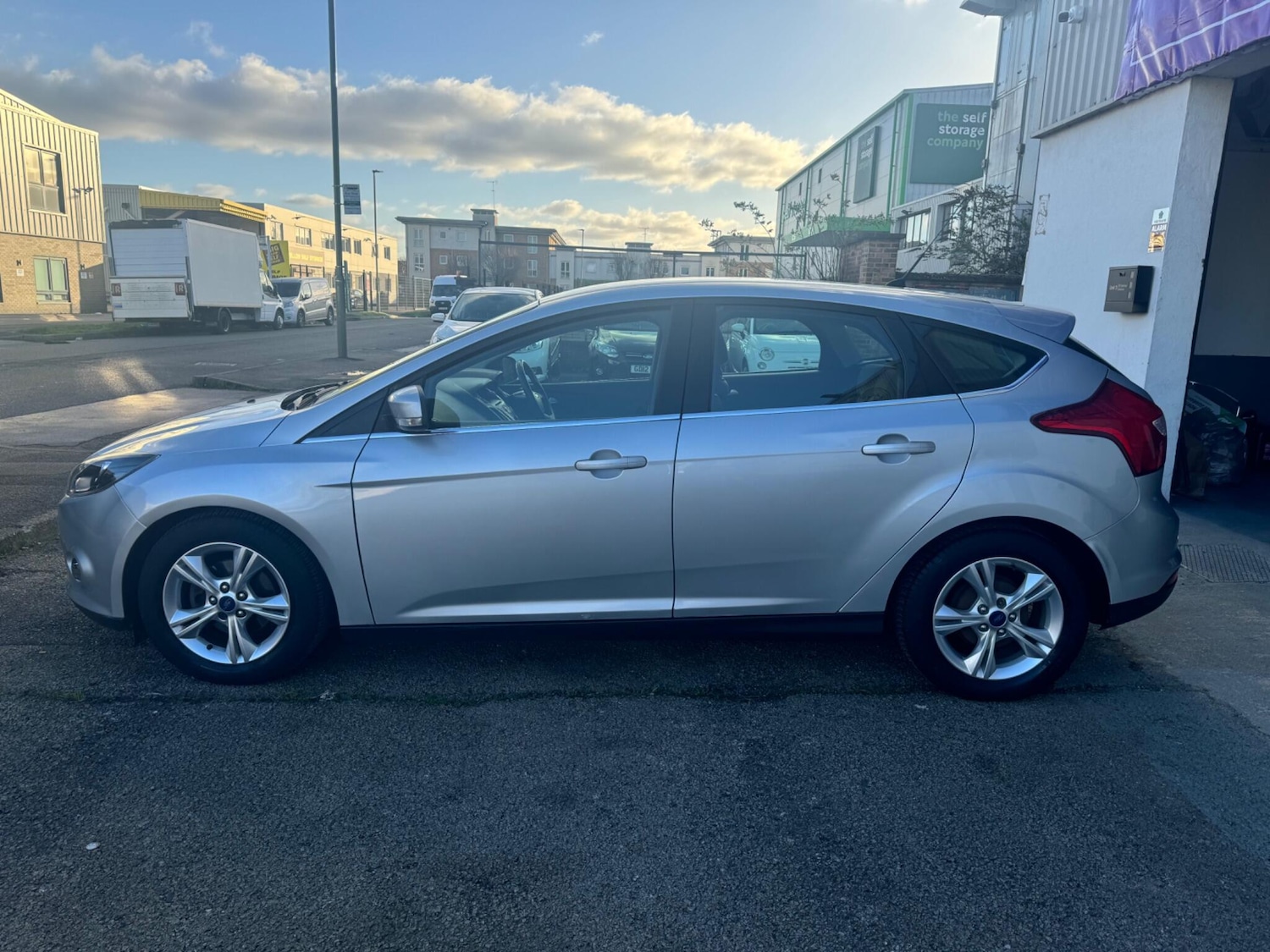 Used Ford Focus 2013 for sale - 77052483: Photo 5