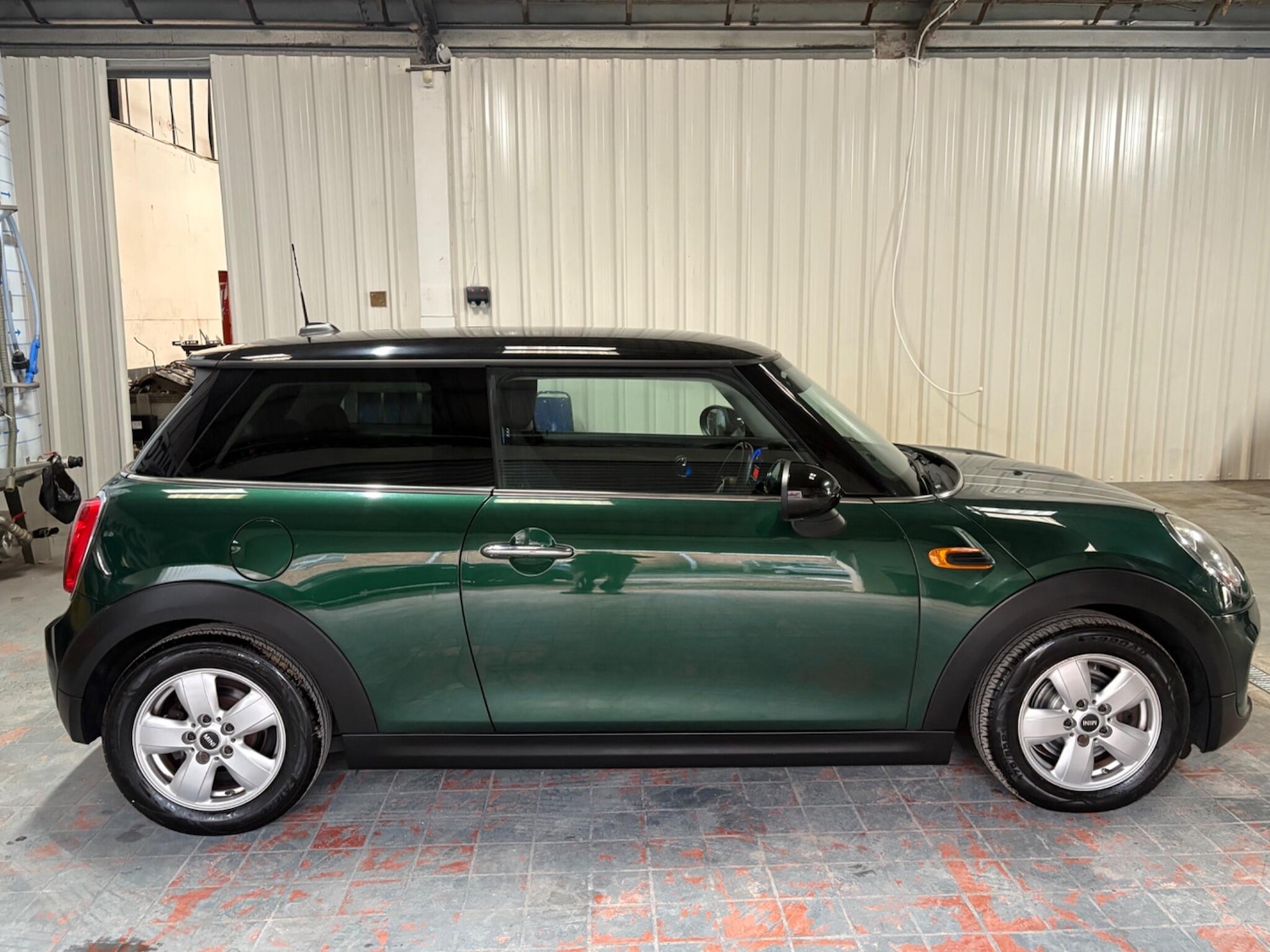 Used MINI Hatch 2014 for sale - 76458093: Photo 2