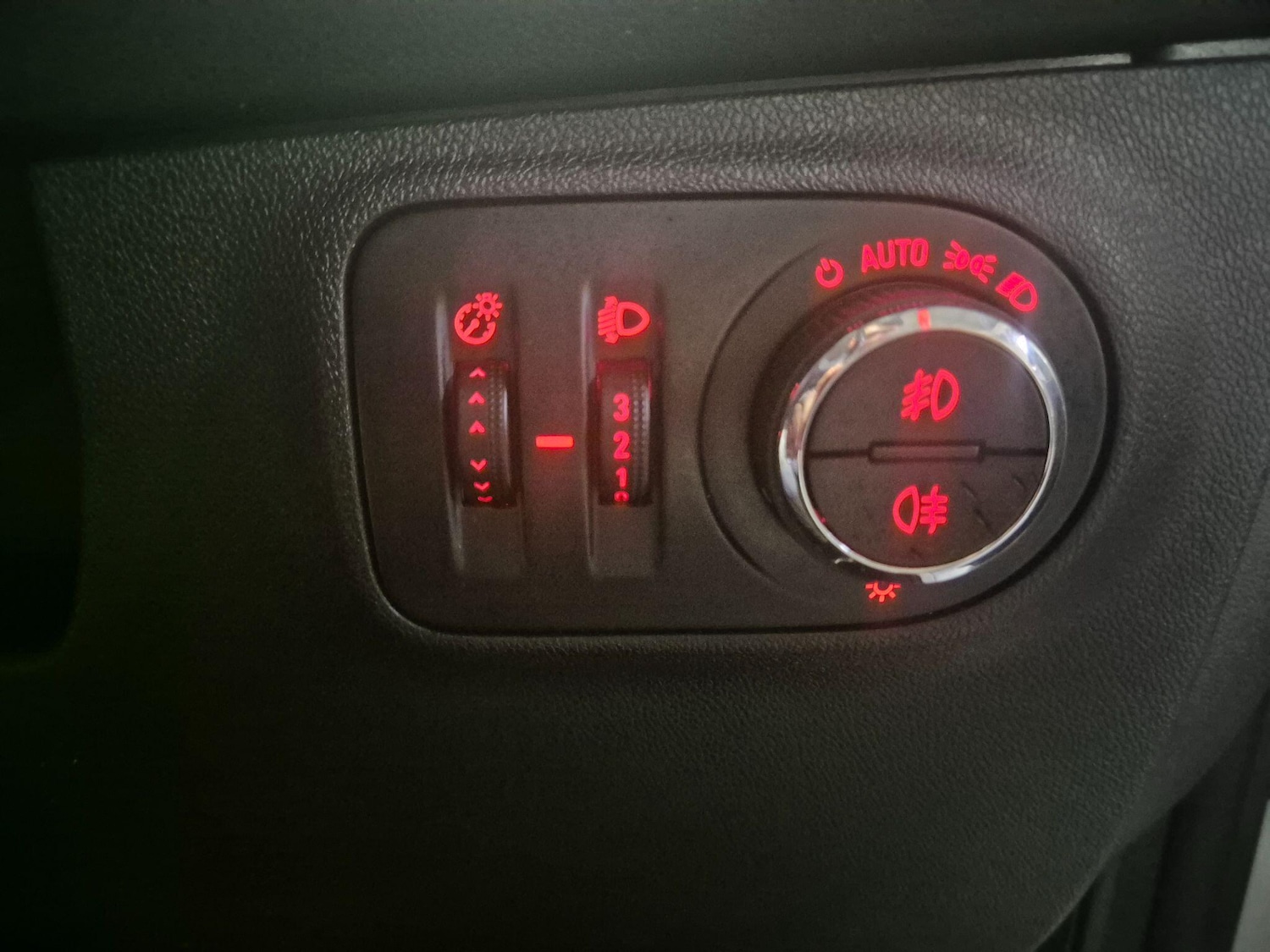 Used Vauxhall Corsa 2016 for sale - 77400715: Photo 14