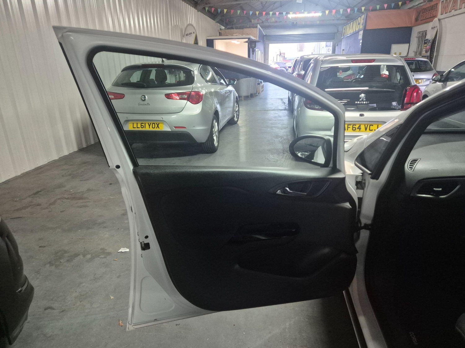 Used Vauxhall Corsa 2016 for sale - 77400715: Photo 16