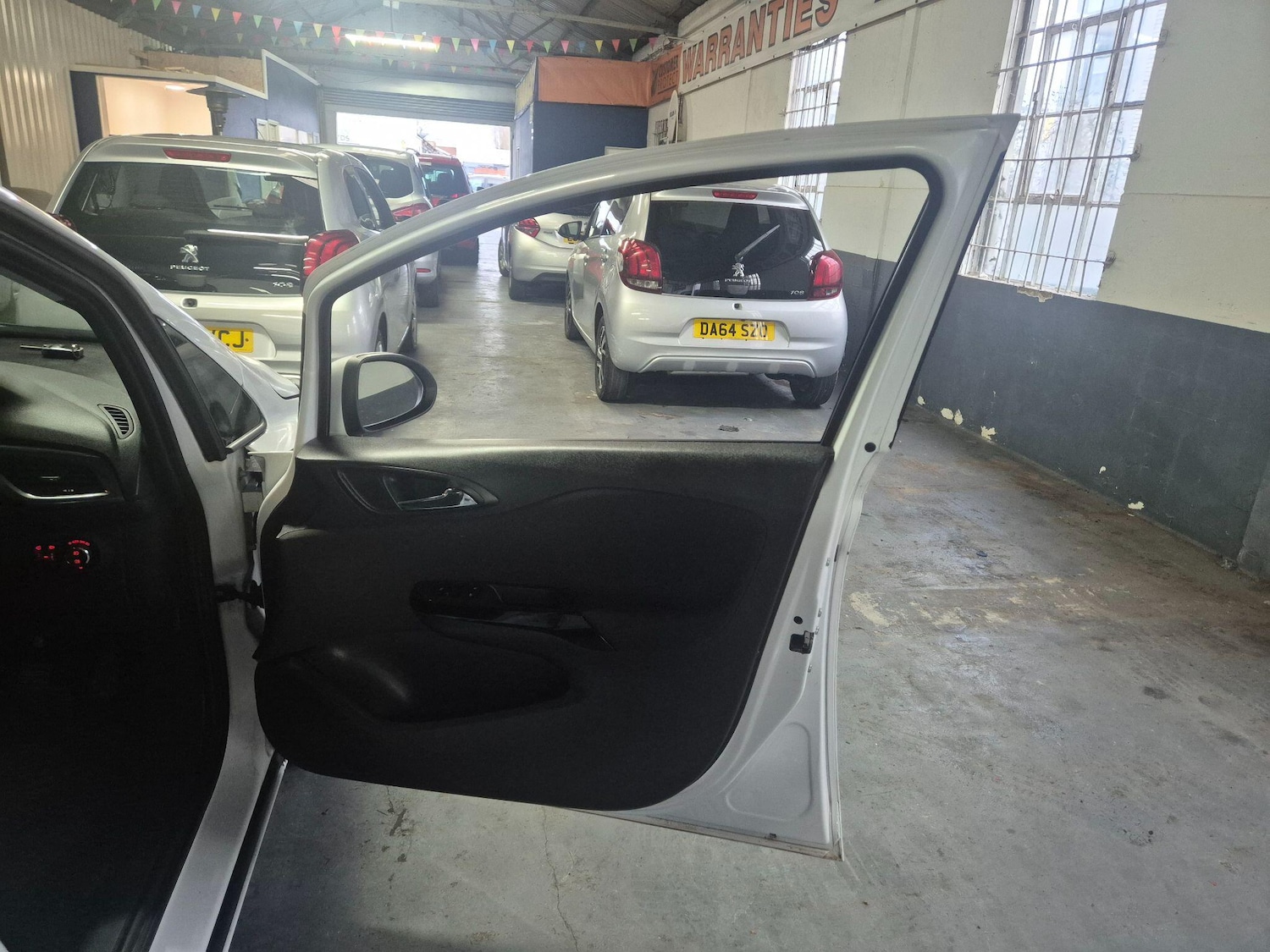 Used Vauxhall Corsa 2016 for sale - 77400715: Photo 17