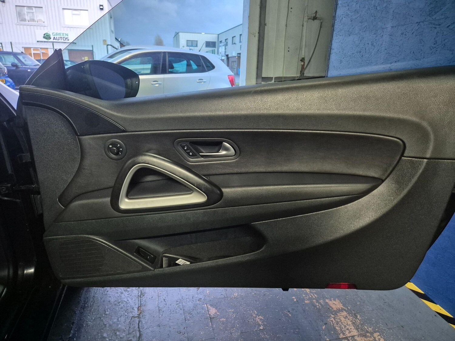 Used Volkswagen Scirocco for sale - 77484202: Photo 12