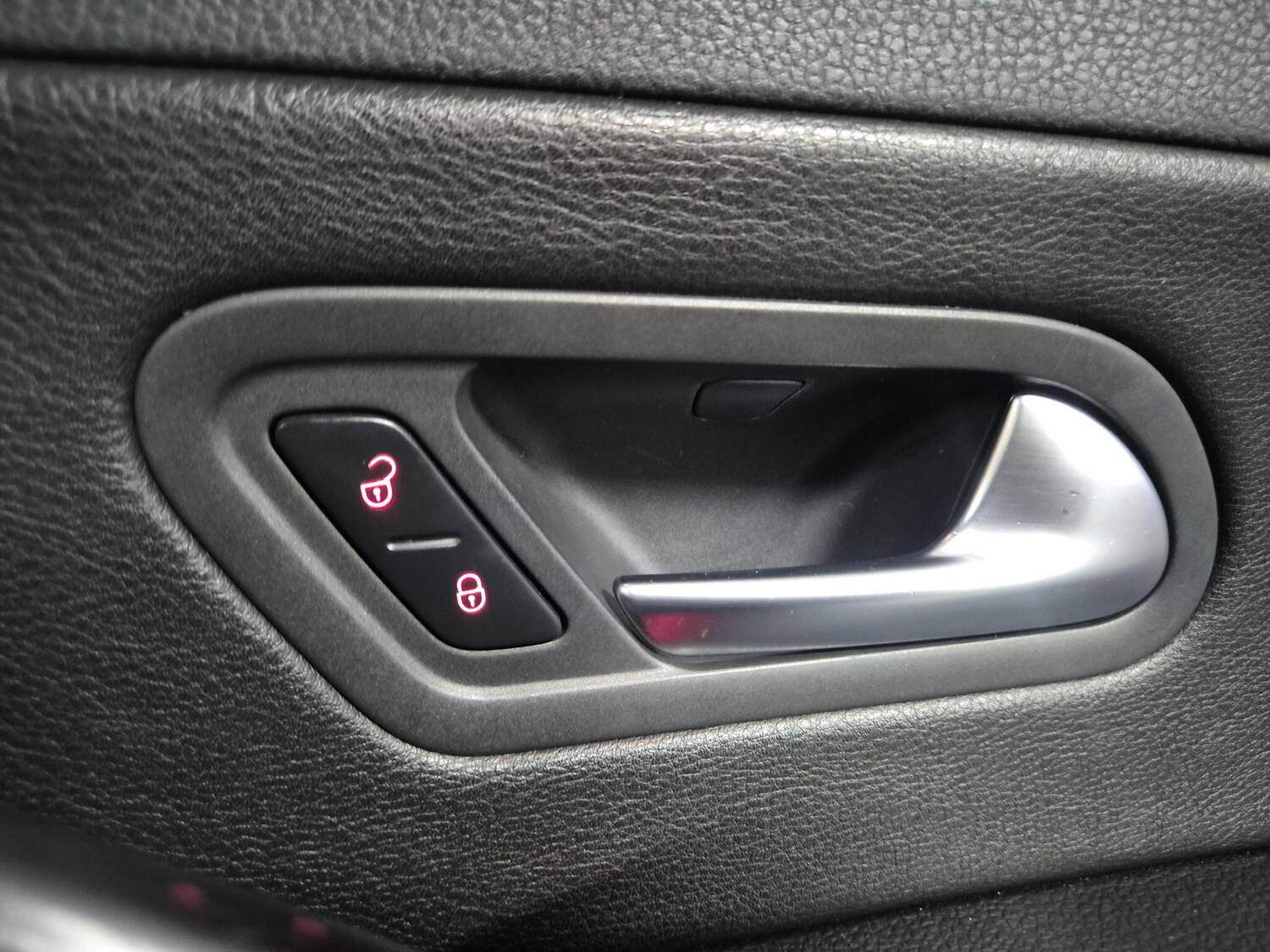 Used Volkswagen Scirocco for sale - 77484202: Photo 24