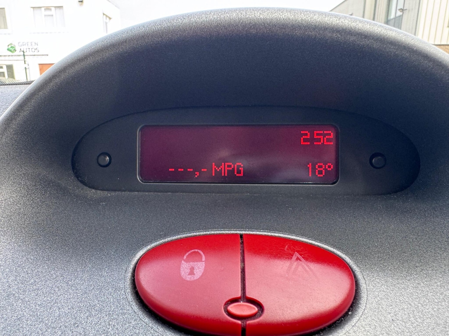 Used Peugeot 206 2005 for sale - 77993925: Photo 20