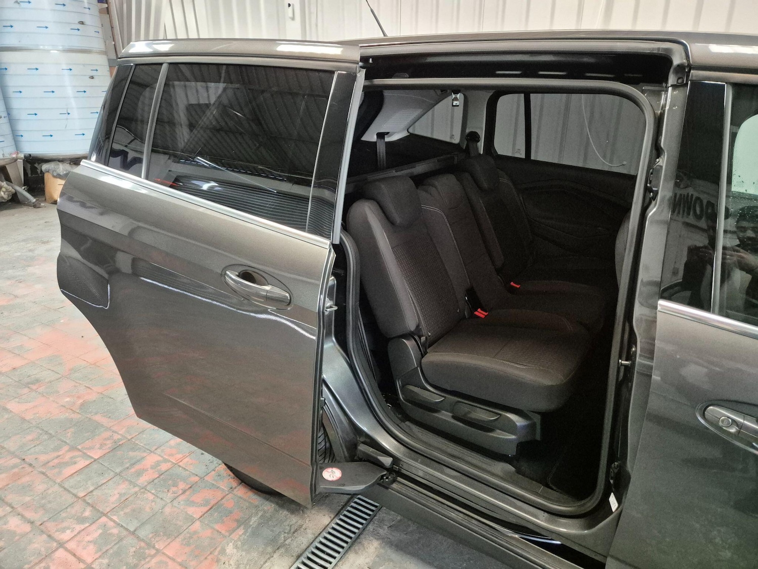 Used Ford Grand C-Max 2016 for sale - 77598606: Photo 13