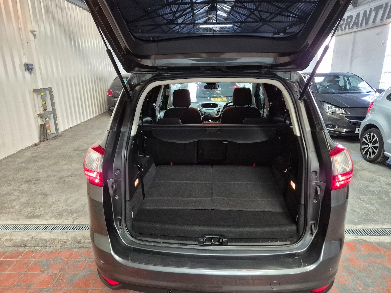 Used Ford Grand C-Max 2016 for sale - 77598606: Photo 27