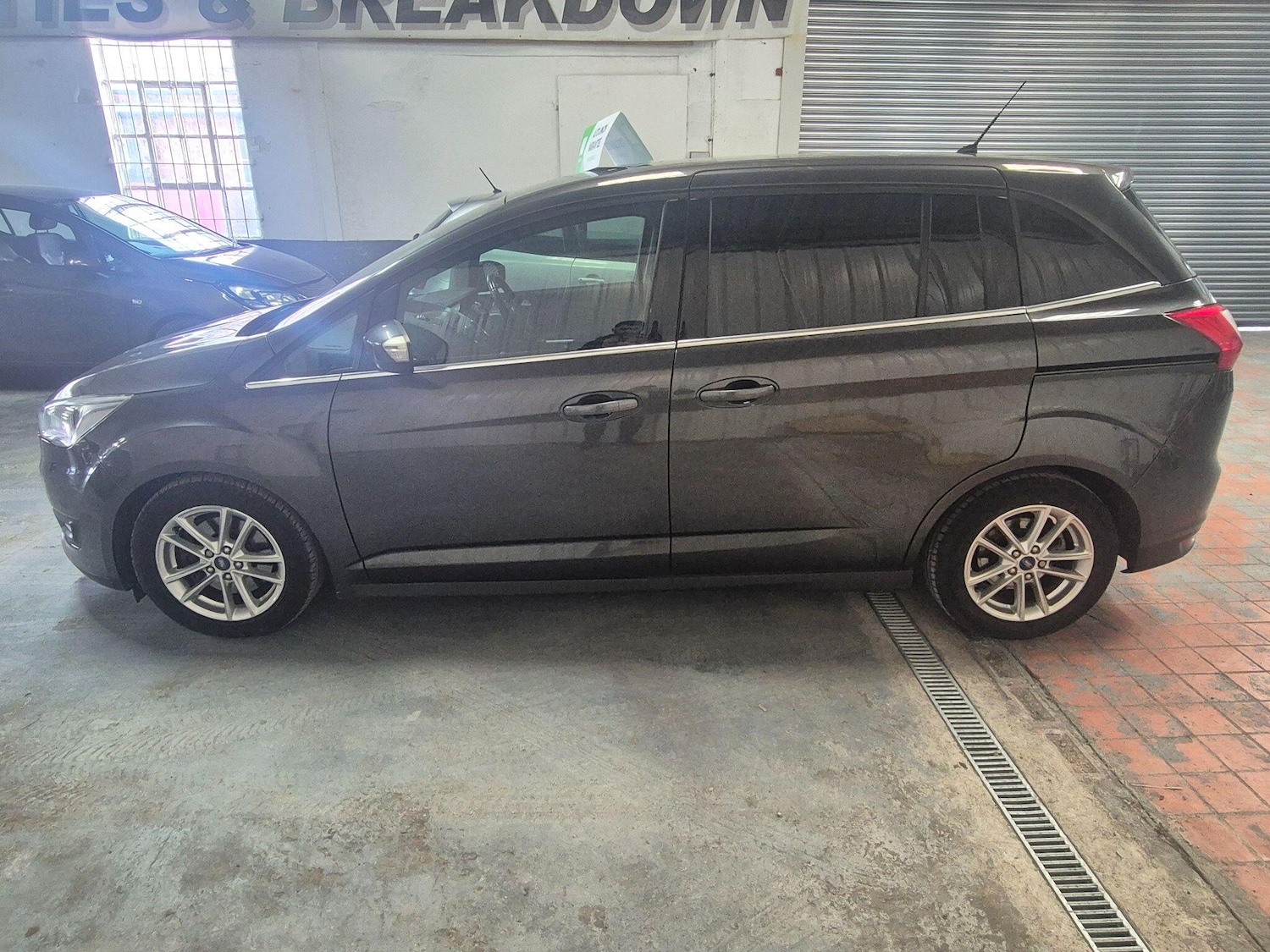 Used Ford Grand C-Max 2016 for sale - 77598606: Photo 5