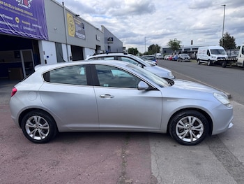 Used Alfa Romeo Giulietta 2011 for sale - 78504490: Photo