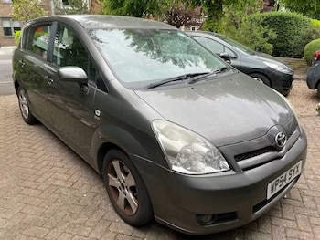 Used Toyota Corolla Verso 2004 for sale - 78601197: Photo