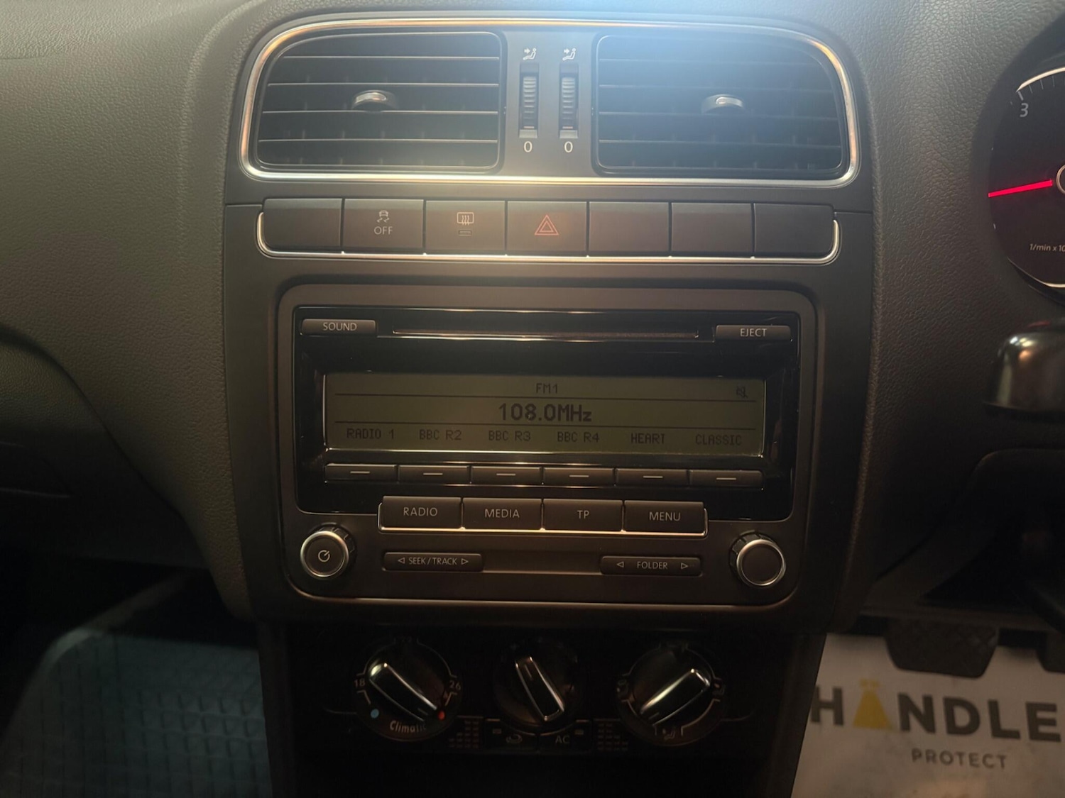 Used Volkswagen Polo 2010 for sale - 76832656: Photo 14