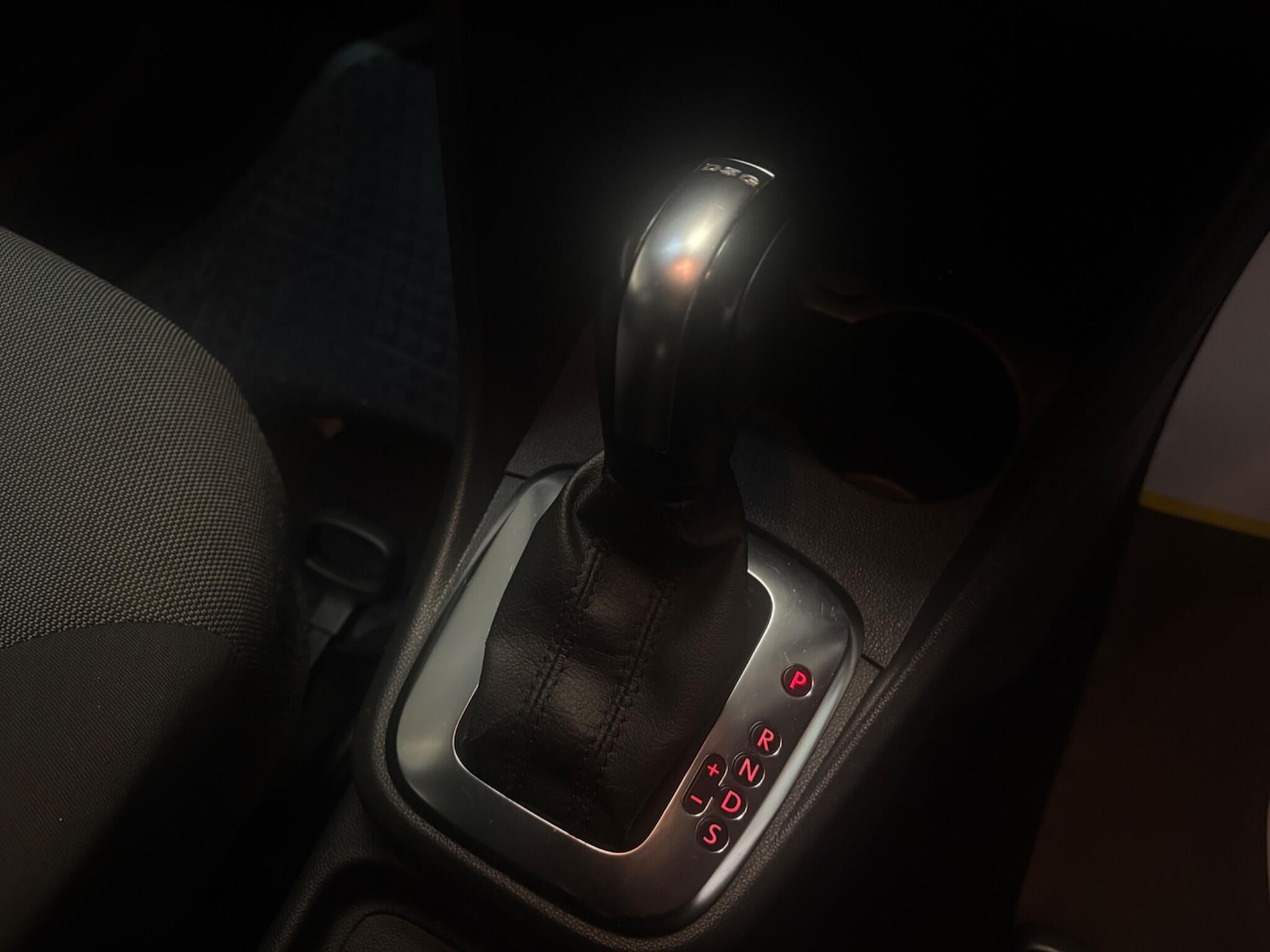 Used Volkswagen Polo 2010 for sale - 76832656: Photo 17