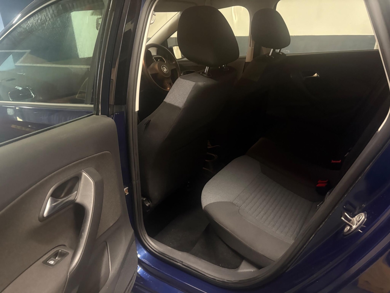 Used Volkswagen Polo 2010 for sale - 76832656: Photo 18