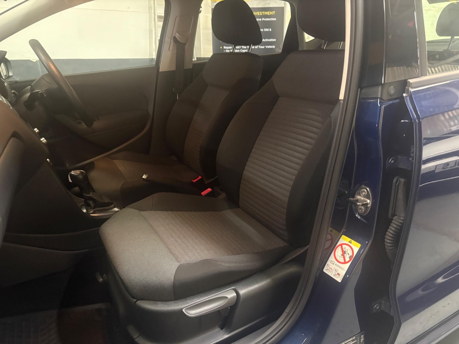 Used Volkswagen Polo 2010 for sale - 76832656: Photo 19