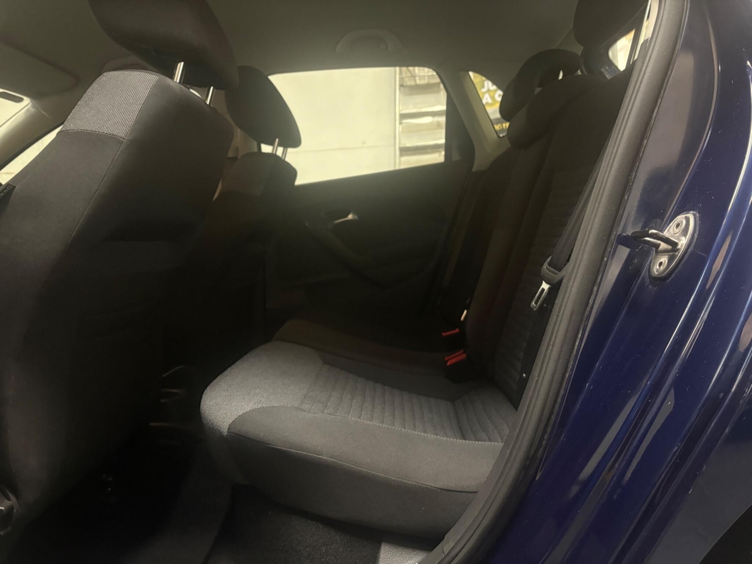 Used Volkswagen Polo 2010 for sale - 76832656: Photo 21