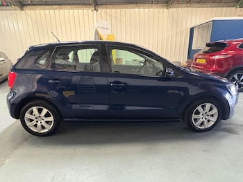 Used Volkswagen Polo 2010 for sale - 76832656: Photo