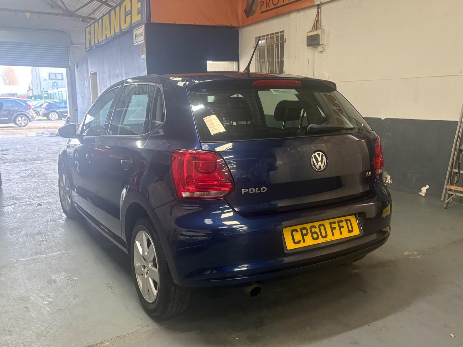 Used Volkswagen Polo 2010 for sale - 76832656: Photo 5