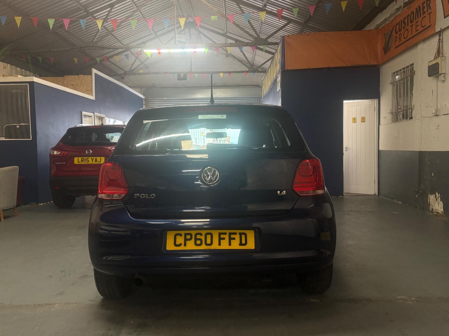 Used Volkswagen Polo 2010 for sale - 76832656: Photo 6