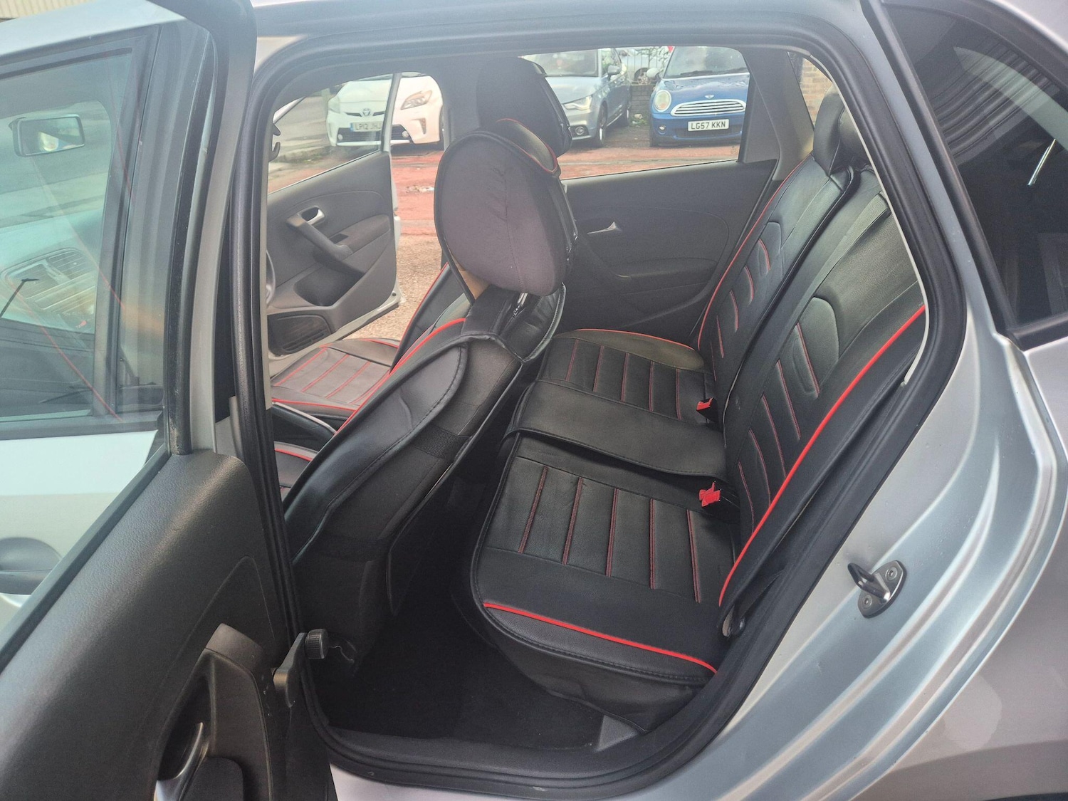 Used Volkswagen Polo 2012 for sale - 76715034: Photo 10