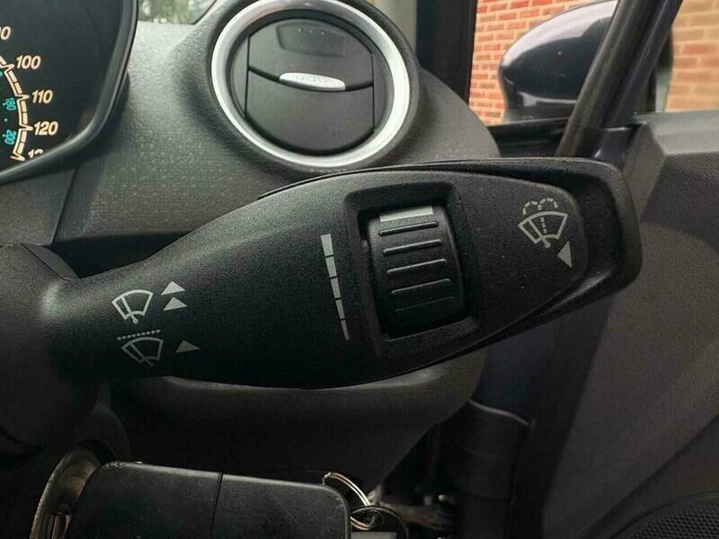 Used Ford Fiesta 2014 for sale - 77637578: Photo 21