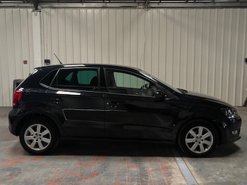 Used Volkswagen Polo 2013 for sale - 76457150: Photo