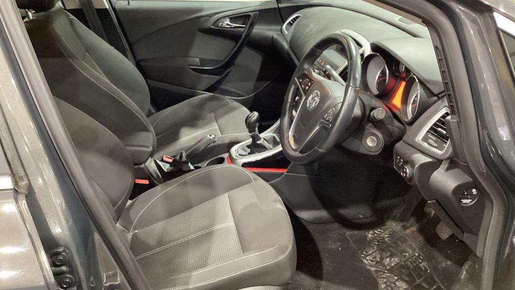 Used Vauxhall Astra 2015 for sale - 77320405: Photo 7