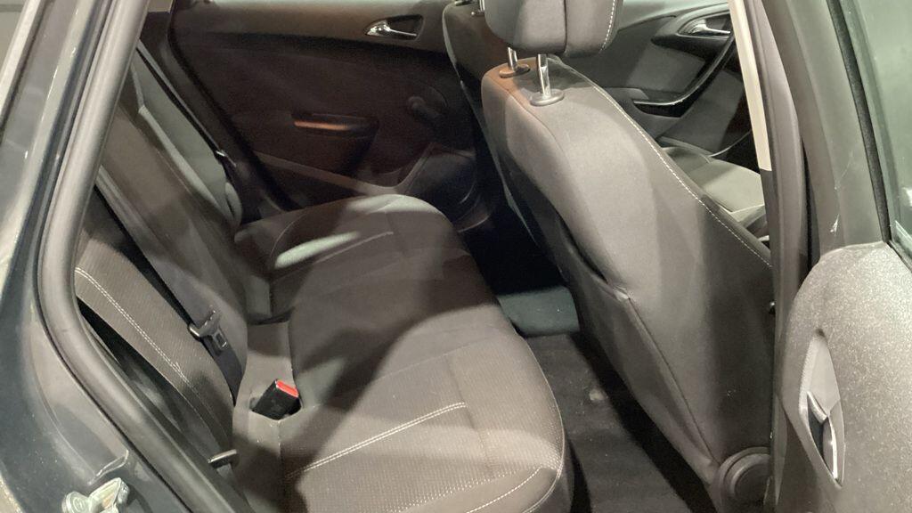 Used Vauxhall Astra 2015 for sale - 77320405: Photo 8