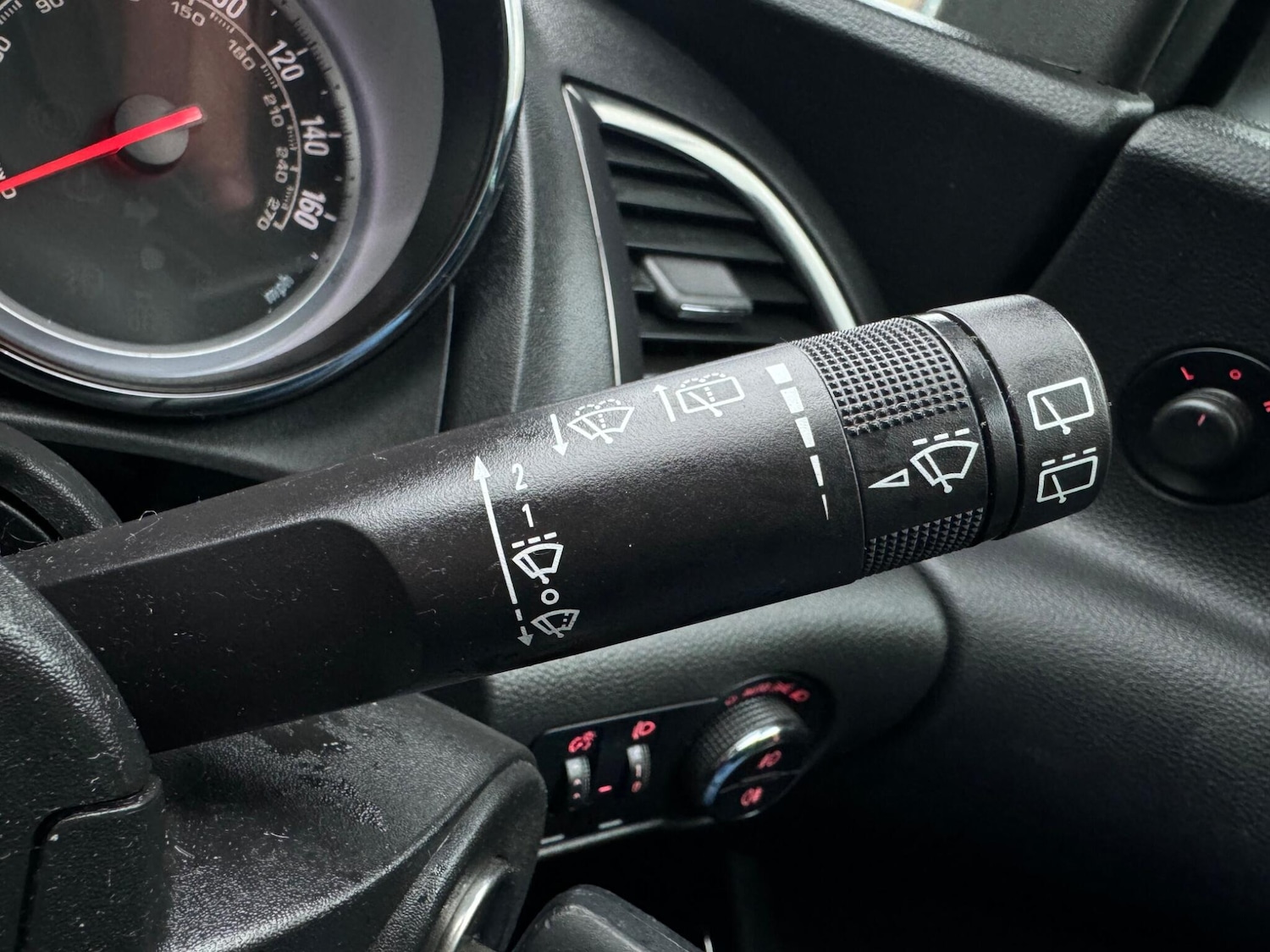 Used Vauxhall Astra 2010 for sale - 77057317: Photo 27