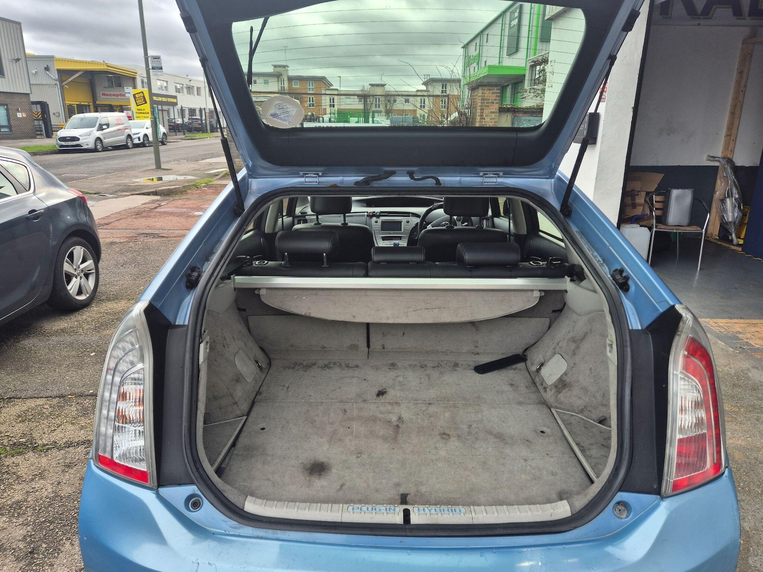 Used Toyota Prius 2014 for sale - 77633143: Photo 10