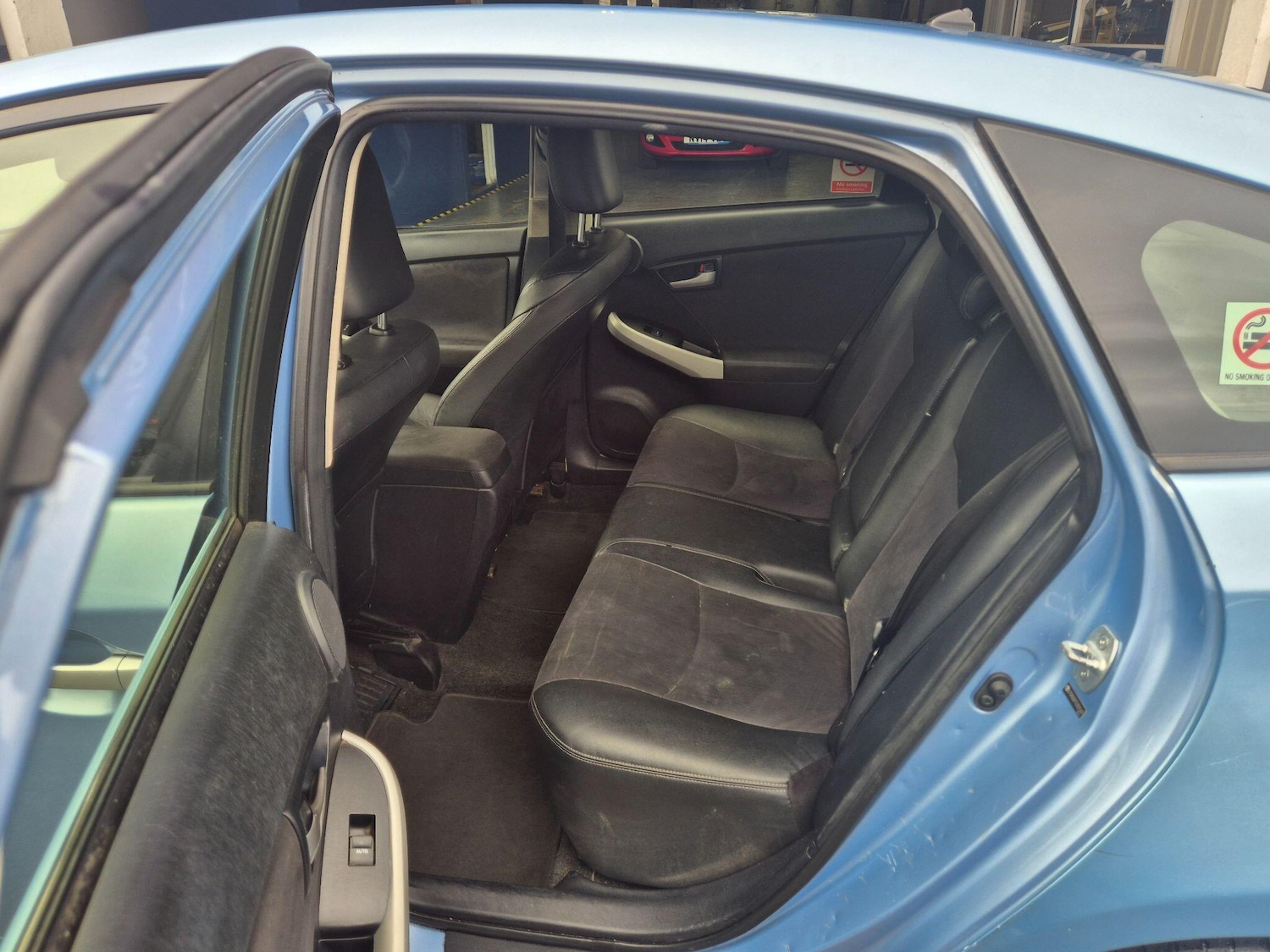 Used Toyota Prius 2014 for sale - 77633143: Photo 8