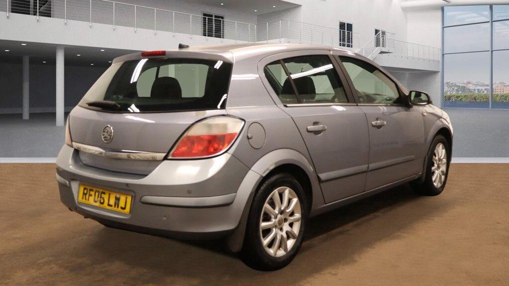 Used Vauxhall Astra for sale - 77823976: Photo 4
