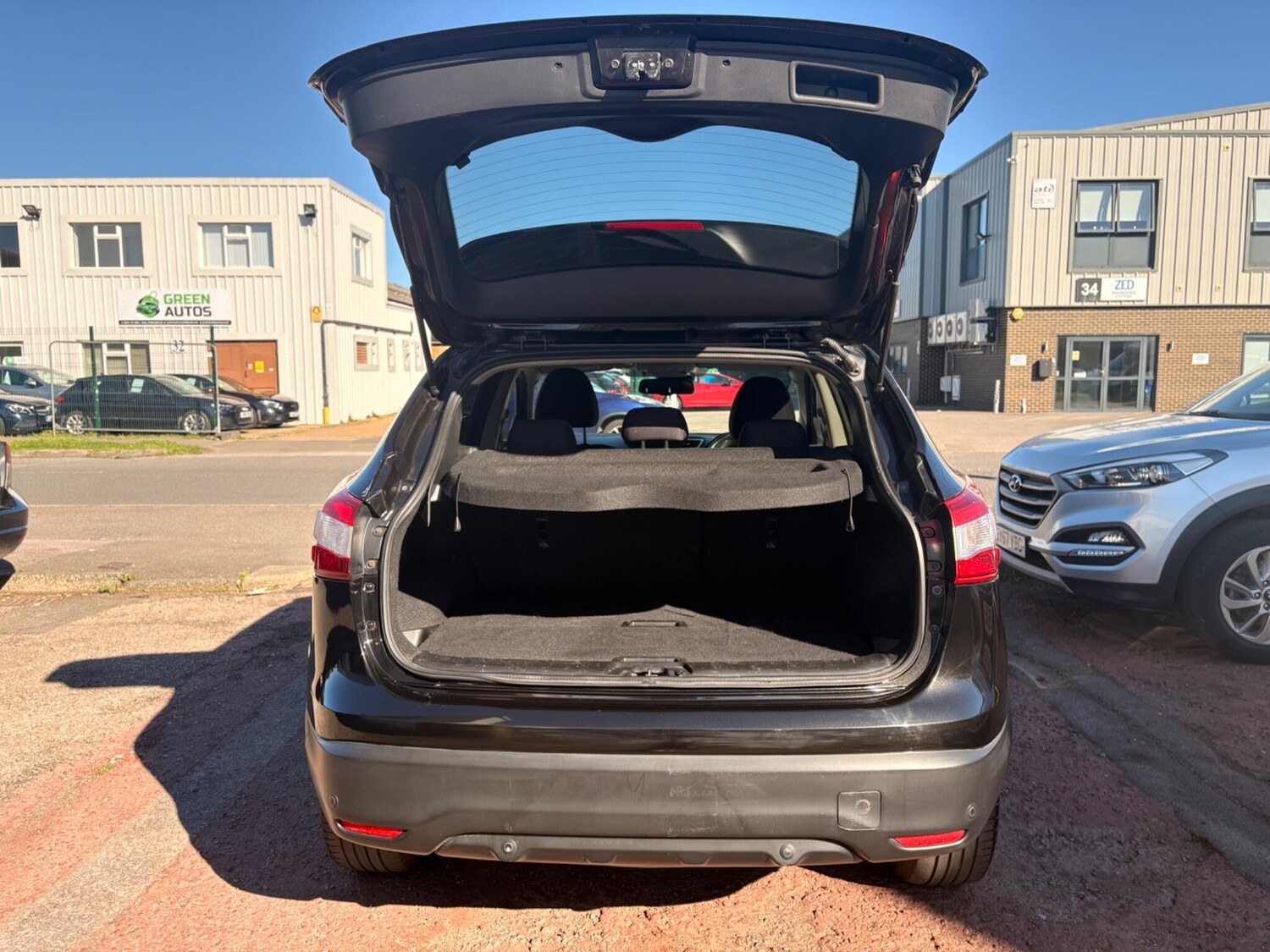 Used Nissan Qashqai for sale - 77940777: Photo 32