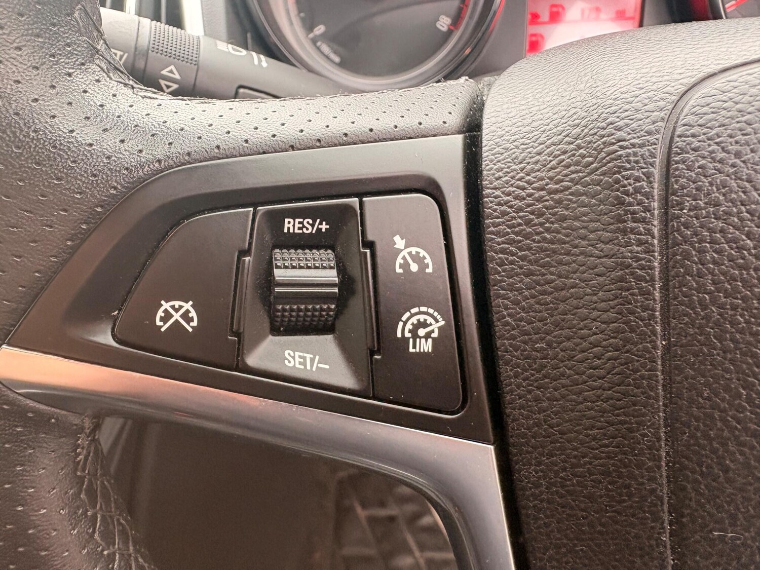 Used Vauxhall Astra 2015 for sale - 78058375: Photo 26