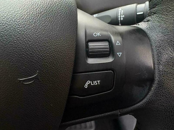 Used Peugeot 208 2015 for sale - 75687882: Photo 15