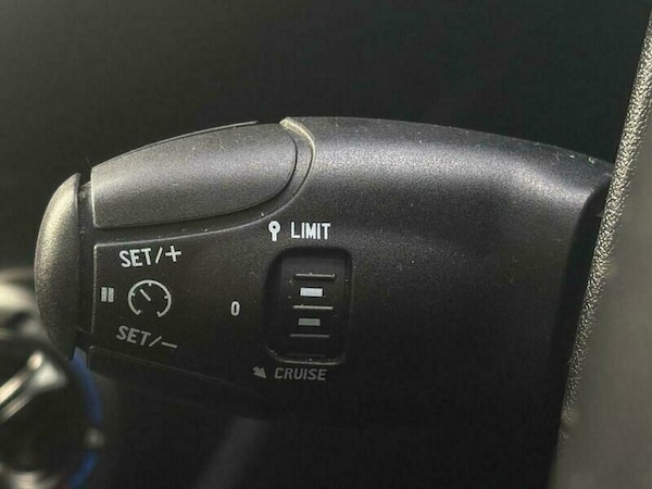 Used Peugeot 208 2015 for sale - 75687882: Photo 16