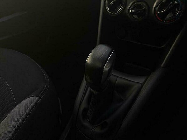 Used Peugeot 208 2015 for sale - 75687882: Photo 19