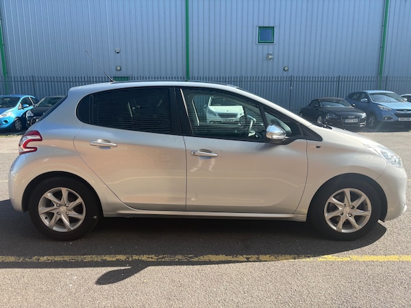 Used Peugeot 208 2015 for sale - 75687882: Photo 53