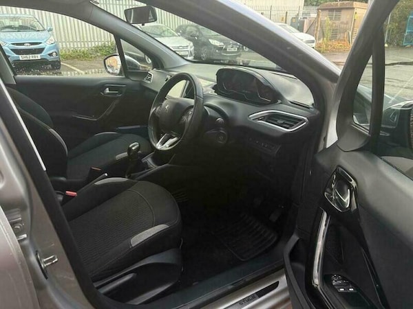 Used Peugeot 208 2015 for sale - 75687882: Photo 6