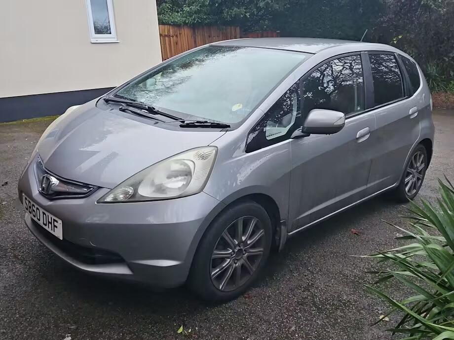 Used Honda Jazz 2011 for sale - 77585720: Photo 2