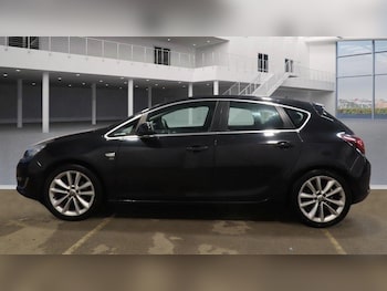 Used Vauxhall Astra 2015 for sale - 77625662: Photo