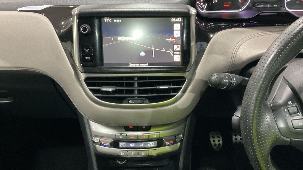 Used Peugeot 208 2013 for sale - 77892485: Photo 11