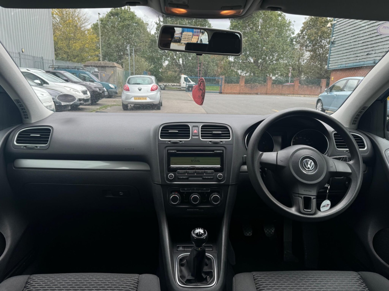 Used Volkswagen Golf 2010 for sale - 76060018: Photo 12