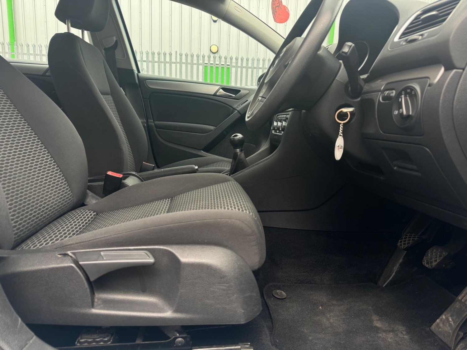 Used Volkswagen Golf 2010 for sale - 76060018: Photo 15