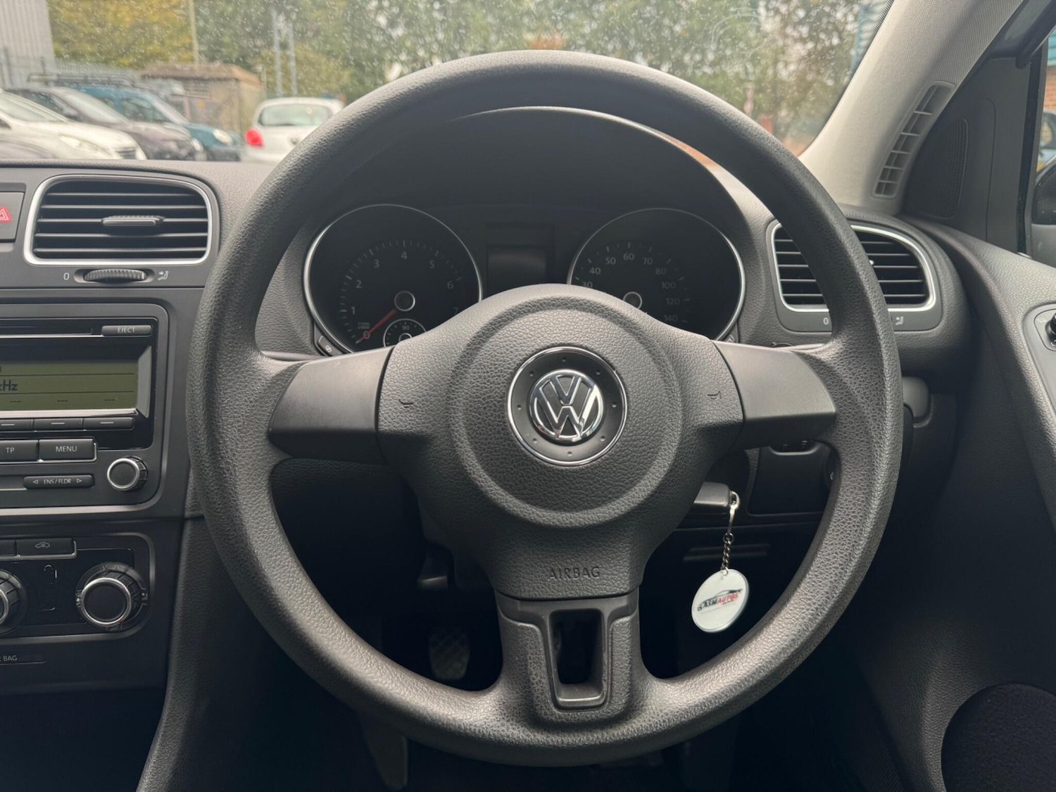 Used Volkswagen Golf 2010 for sale - 76060018: Photo 28