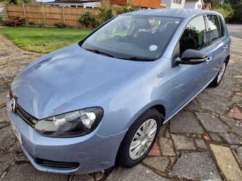 Used Volkswagen Golf 2010 for sale - 76060018: Photo
