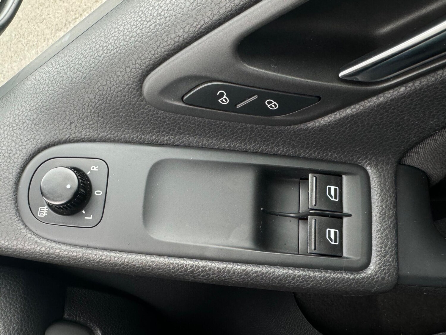 Used Volkswagen Golf 2010 for sale - 76060018: Photo 30