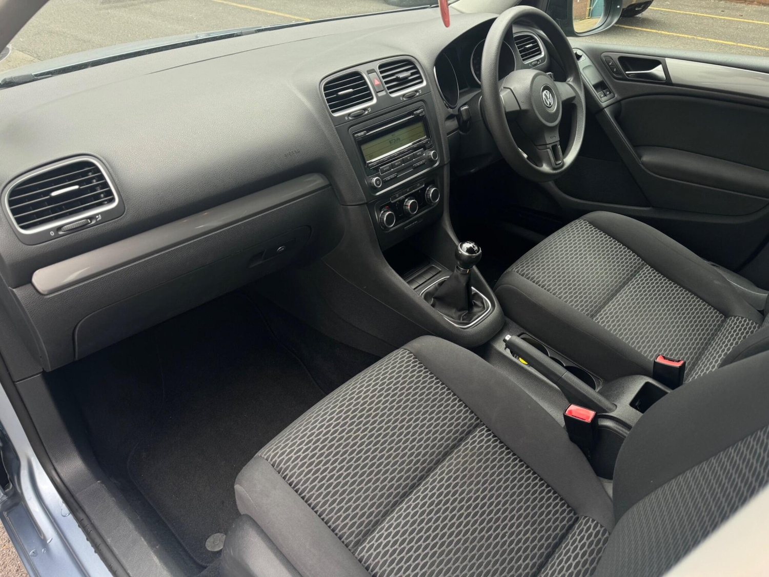 Used Volkswagen Golf 2010 for sale - 76060018: Photo 31