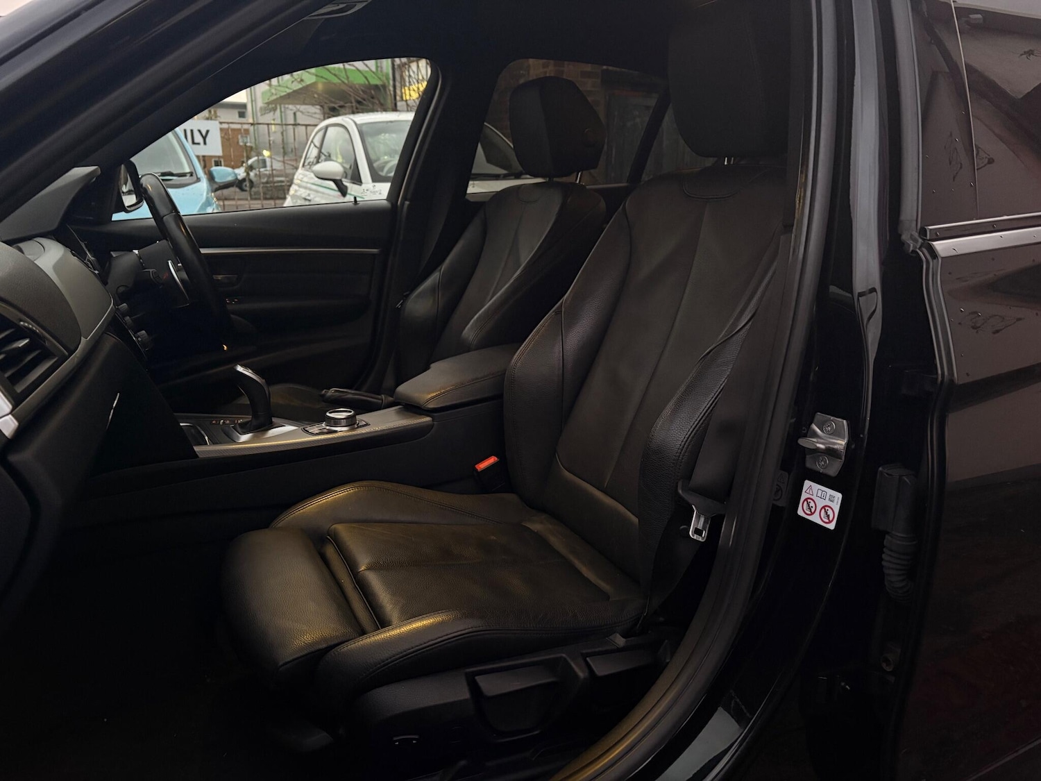 Used BMW 3 Series 2018 for sale - 77143939: Photo 27