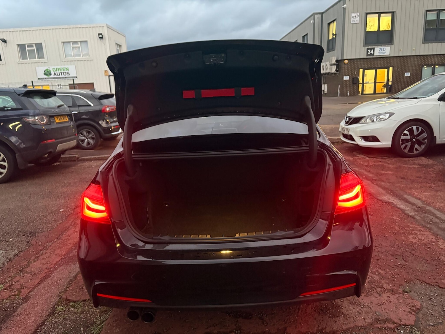 Used BMW 3 Series 2018 for sale - 77143939: Photo 38