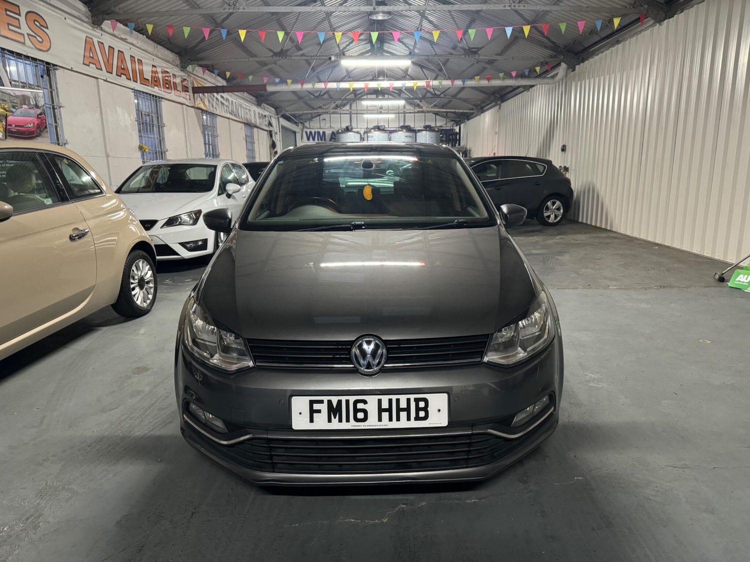 Used Volkswagen Polo 2016 for sale - 77143768: Photo 2